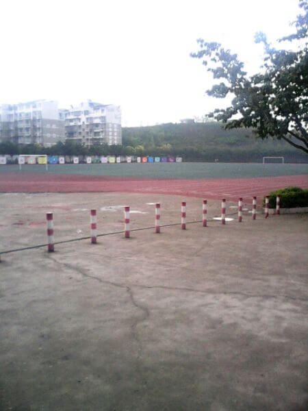 資中二中、水南實驗小學校園路段通車了