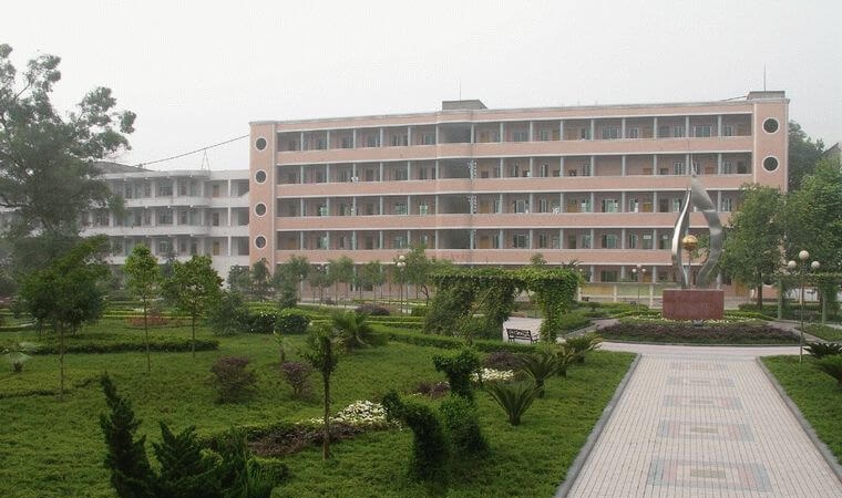 渠縣三匯中學(xué)校園風采
