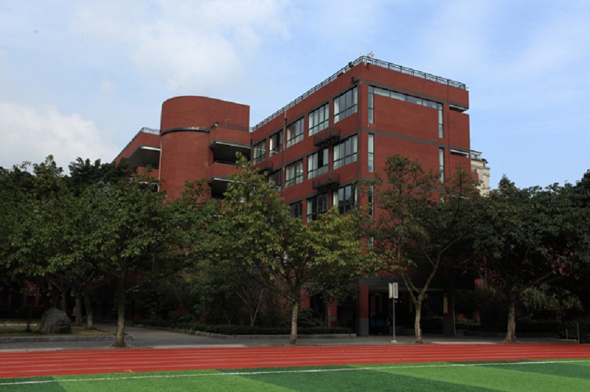 成都玉林中學校園環(huán)境好不好？