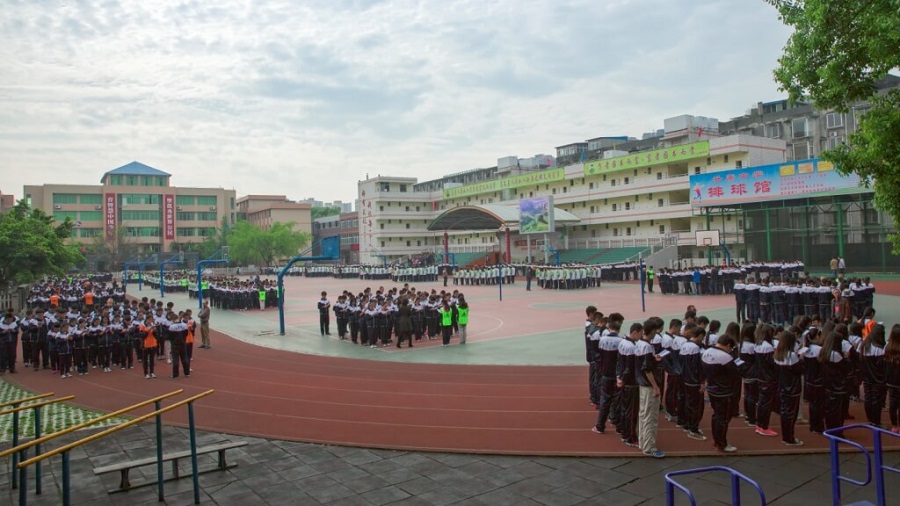 升庵中學(xué)校園環(huán)境怎么樣？