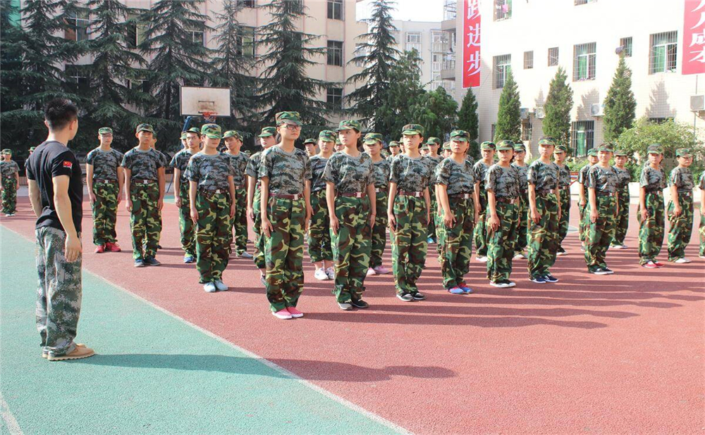 巴中市第七中學學校詳細地址在什么地方？