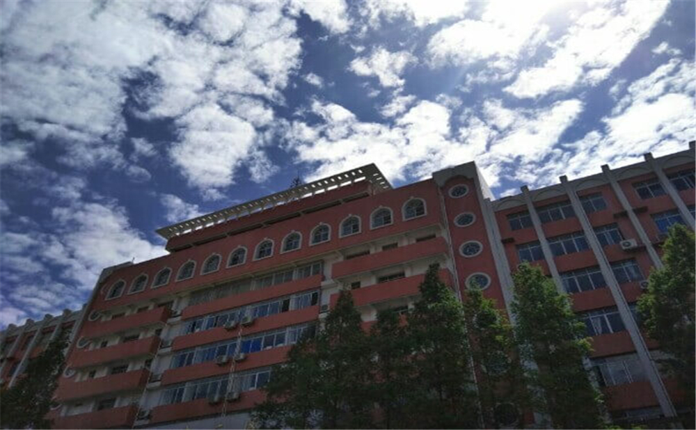 南充十一中學校環(huán)境怎么樣？