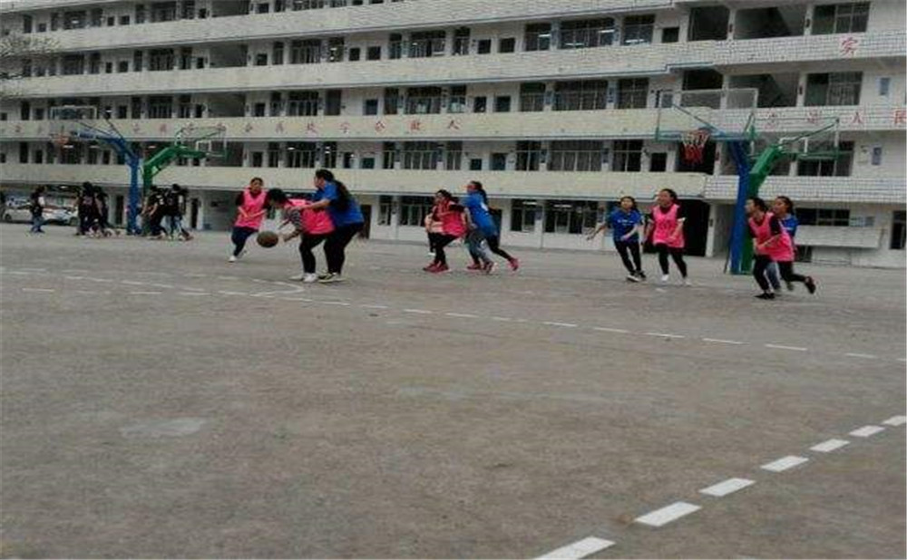 養(yǎng)馬中學(xué)的高考升學(xué)率是多少？
