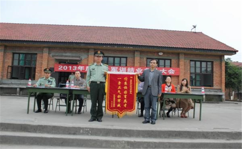 大邑縣實驗中學(xué)的高中住宿怎么樣？