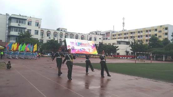 西南交通大學附屬中學高中一年的學費是多少？