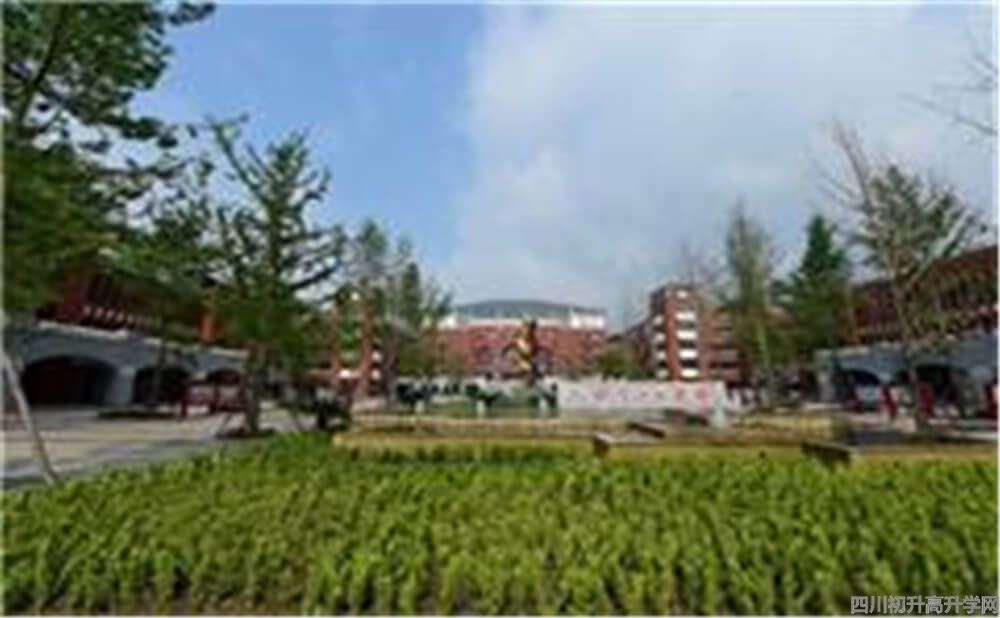 新都一中的住宿怎么樣？