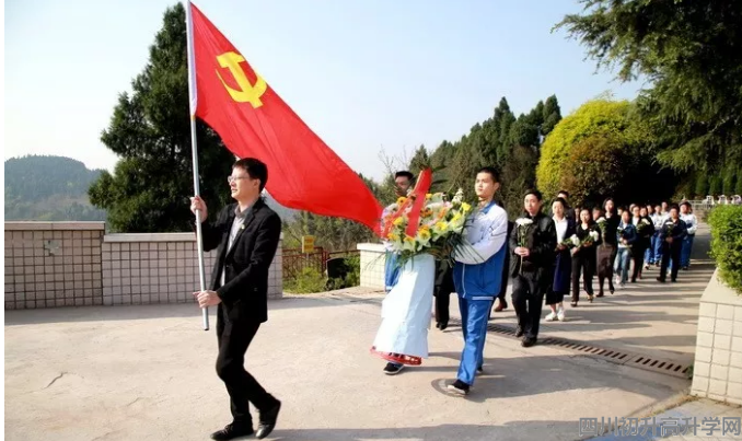 簡陽中學(xué)的本科升學(xué)率是多少？