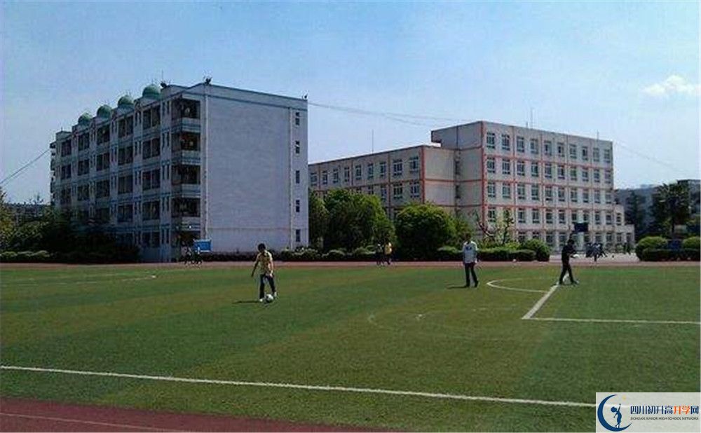 壽安中學(xué)的學(xué)費(fèi)大概是多少？