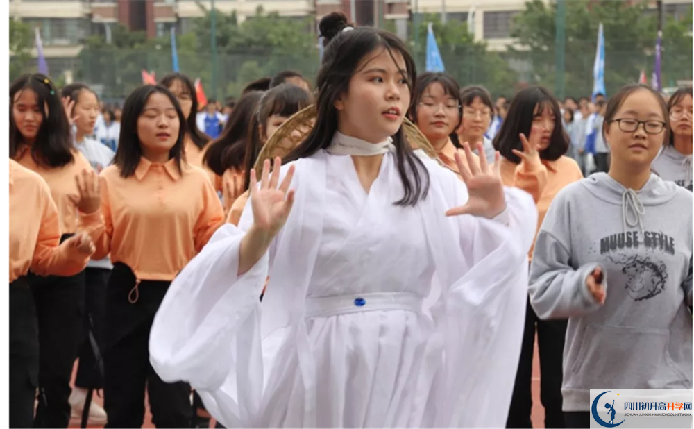 淮口中學(xué)的高中住宿好不好？