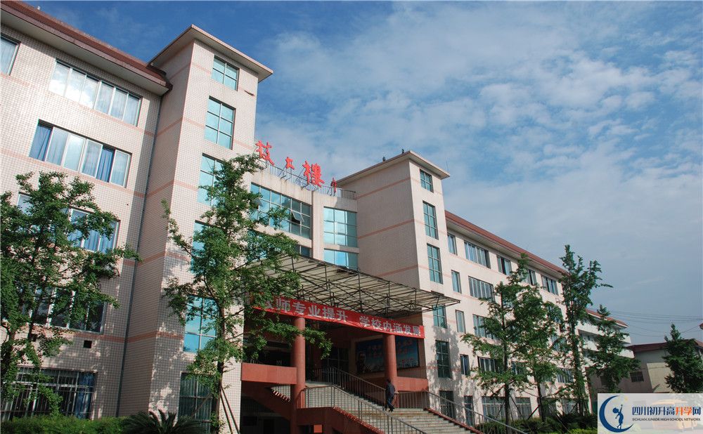雙流中學(xué)高中歷年來(lái)的分?jǐn)?shù)線是多少？