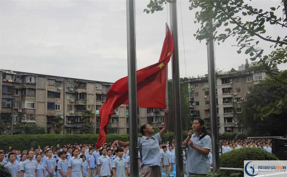 成都市西北中學(xué)住宿條件怎么樣？