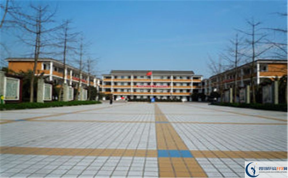 郫縣一中高中部地址在哪里？