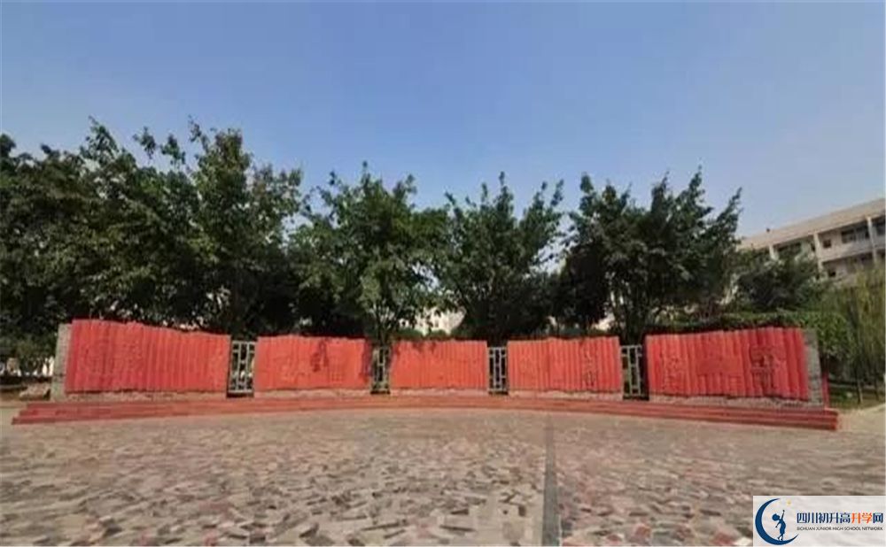 溫江二中實(shí)驗(yàn)班人數(shù)是多少？