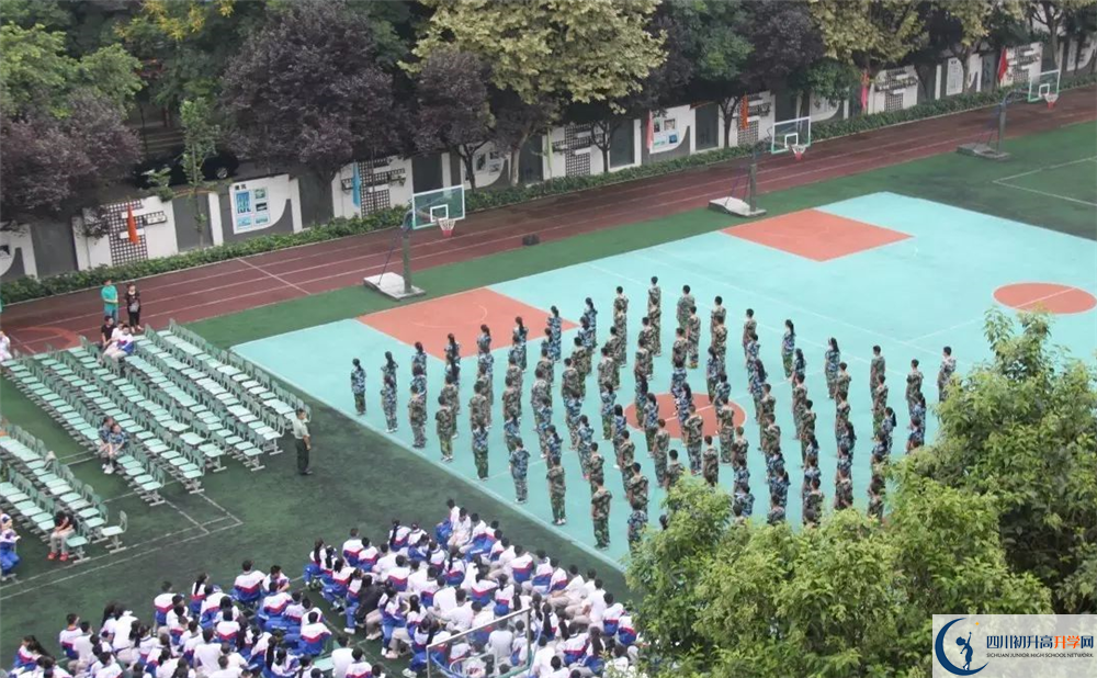 成都大學(xué)附屬中學(xué)2020年高考人數(shù)是多少？