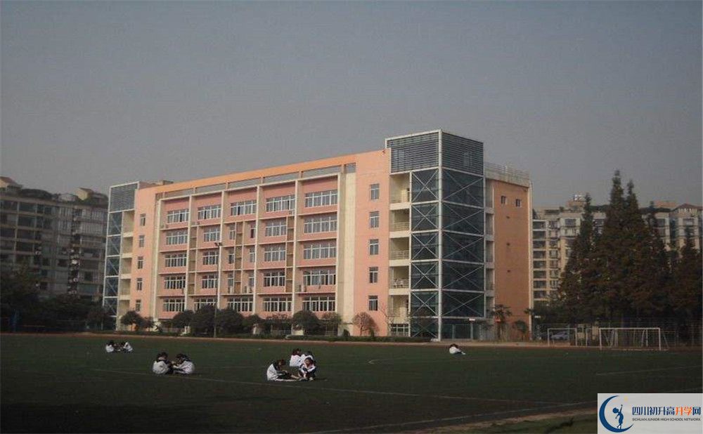 成都十八中2020年高考人數(shù)是多少？
